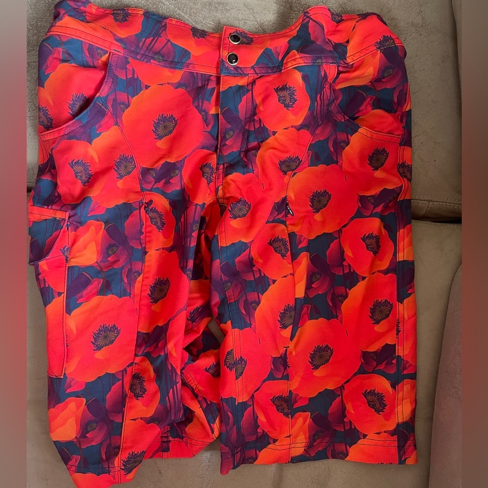 SHREDLY red flower MTB mountain biking short size 10